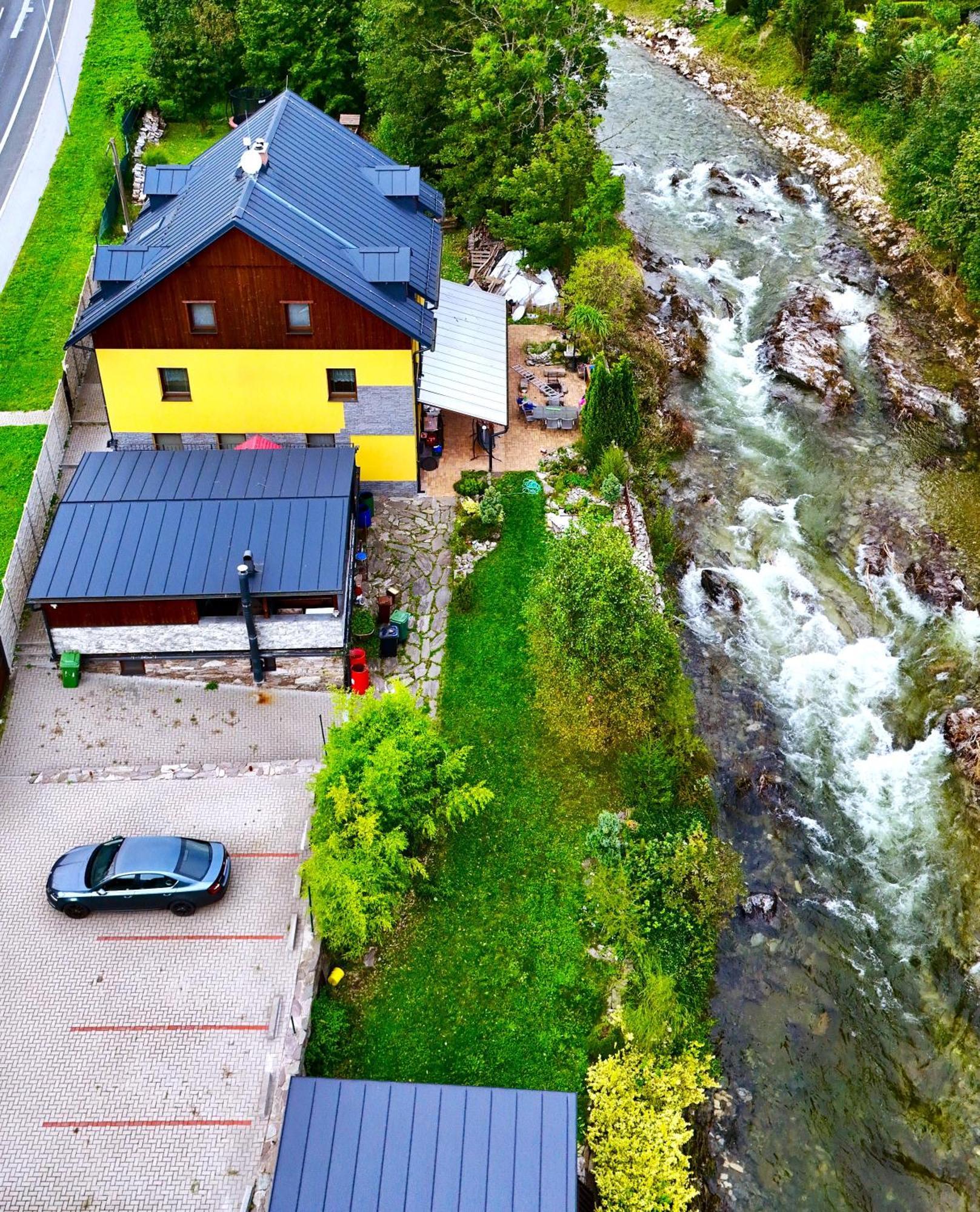 Apartmany Nad Rekou Svoboda nad Upou Exterior photo